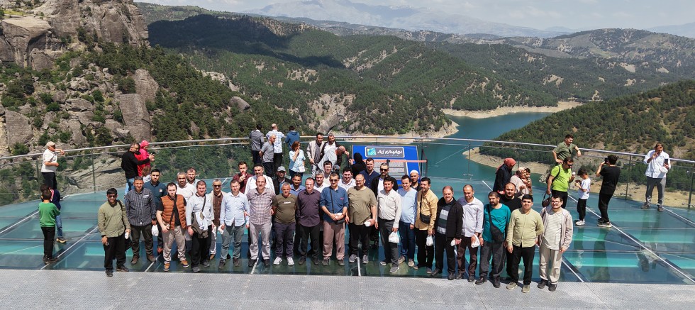 İŞİTME ENGELLİ VATANDAŞLAR, KAHRAMANMARAŞ’IN GÜZELLİKLERİNE HAYRAN KALDI