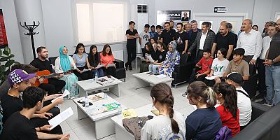 Dulkadiroğlu Gençlik Merkezlerinin düzenlediği Aşure programında konuşan Belediye Başkanı Necati Okay