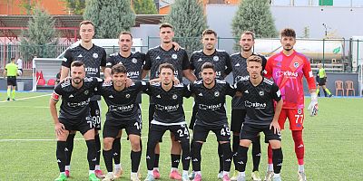 İSTİKLALSPOR’DA İKİ FUTBOLCU KADRO DIŞI BIRAKILDI