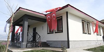 Kahramanmaraş Dulkadiroğlu ilçesi Şerefoğlu Mahallesinde ikamet eden Özdemir ailesine