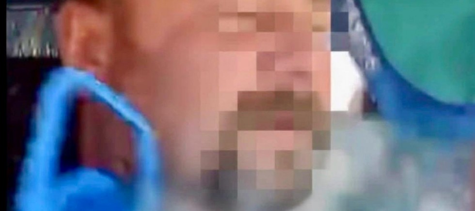 AFŞİN BELEDİYE BİNASI ÖNÜNDE KENDİNİ YAKTI