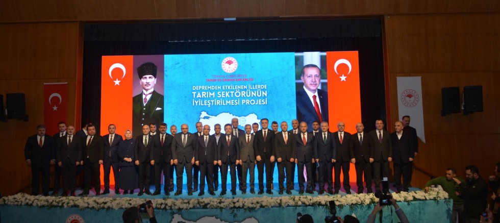 AKAN YUMAKLI KAHRAMANMARAŞ’TA AÇIKLADI: DEPREM BÖLGESİNE TARIMDA 11 MİLYAR TL’LİK DEV DESTEK