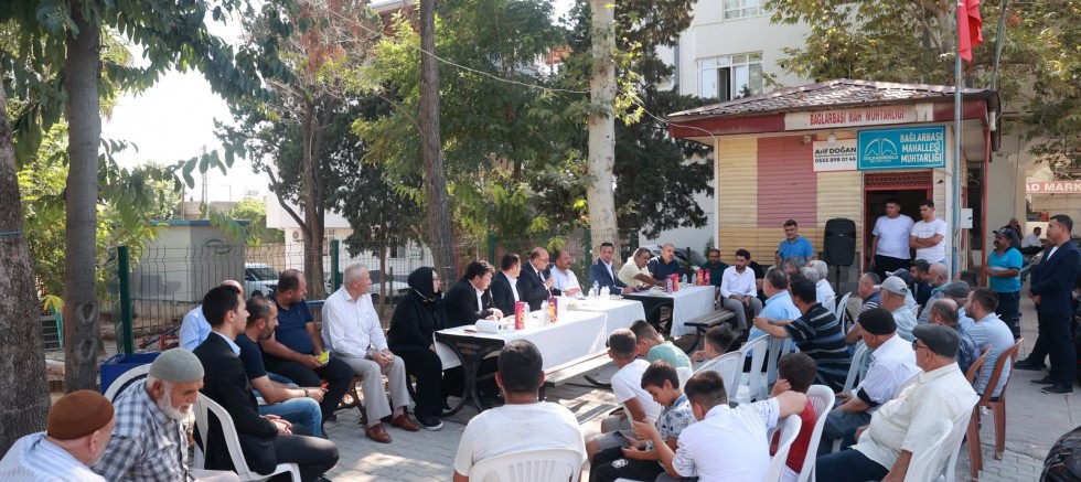 BAŞKAN AKPINAR 101. MAHALLE TOPLANTISINDA BAĞLARBAŞI MAHALLESİ SAKİNLERİYLE BULUŞTU