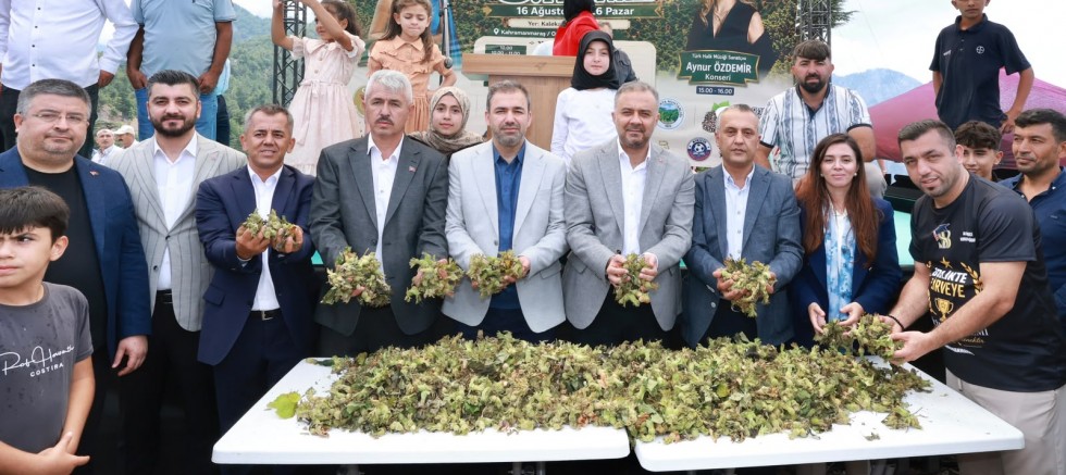 BAŞKAN TOPTAŞ, KAHRAMANMARAŞ’IN KARADENİZ’İ KALEKAYA’DA FINDIK FESTİVALİ’NE KATILDI