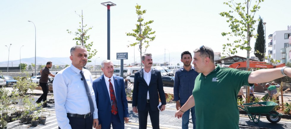 BAŞKAN TOPTAŞ, MAHALLELERİN YAŞAM KALİTESİNİ ARTIRAN PARKLARI ZİYARET ETTİ