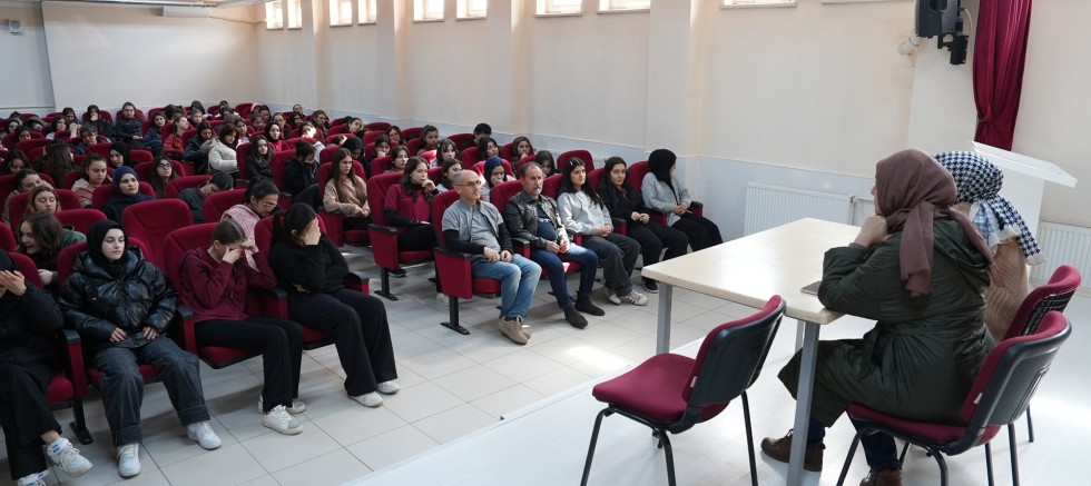 BÜYÜKŞEHİR’DEN GELECEĞİN TEMİNATI GENÇLERE İKLİM VE SIFIR ATIK EĞİTİMİ