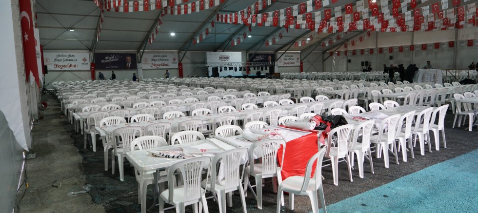BÜYÜKŞEHİR’DEN RAMAZAN’DA BÜYÜK DAYANIŞMA: 3 NOKTADA İFTAR ÇADIRI