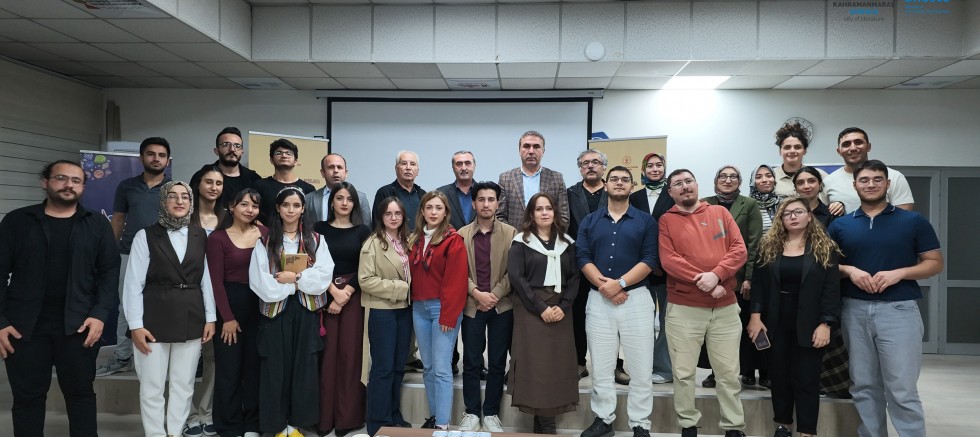 BÜYÜKŞEHİR, EDEBİYAT ŞEHRİNDE GENÇ KALEMLERİN ÖNÜNÜ AÇIYOR