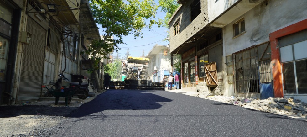 BÜYÜKŞEHİR, MENDERES MAHALLESİ’NİN ASFALTINDA SONA GELDİ