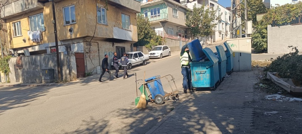 BÜYÜKŞEHİR ZABITASI, VATANDAŞLARI TEK TEK UYARIYOR