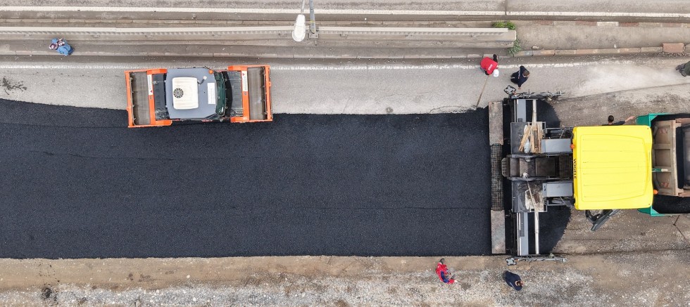 KAHRAMANMARAŞ BÜYÜKŞEHİR, ASFALT MESAİSİNİ DULKADİROĞLU’NDA SÜRDÜRÜYOR