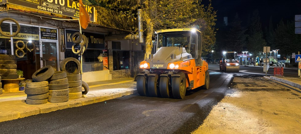 KAHRAMANMARAŞ BÜYÜKŞEHİR,  BAYAZITLI BULVARI’NDA KAPSAMLI DÖNÜŞÜMÜ SÜRDÜRÜYOR