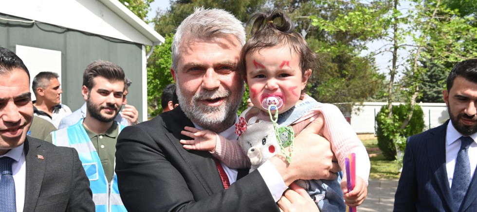 KAHRAMANMARAŞ BÜYÜKŞEHİR, ÇOCUKLARA YENİ BİR YAŞAM ALANI KAZANDIRIYOR