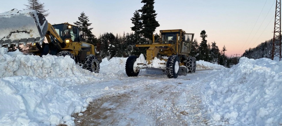 KAHRAMANMARAŞ BÜYÜKŞEHİR SAHADA; KARLA MÜCADELEDE TAM KADRO MES
