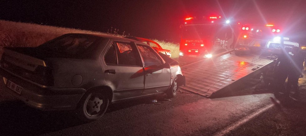 -KAHRAMANMARAŞ-DARENDE YOLUNDA FECİ KAZA: 2’Sİ ÇOCUK 5 YARALI