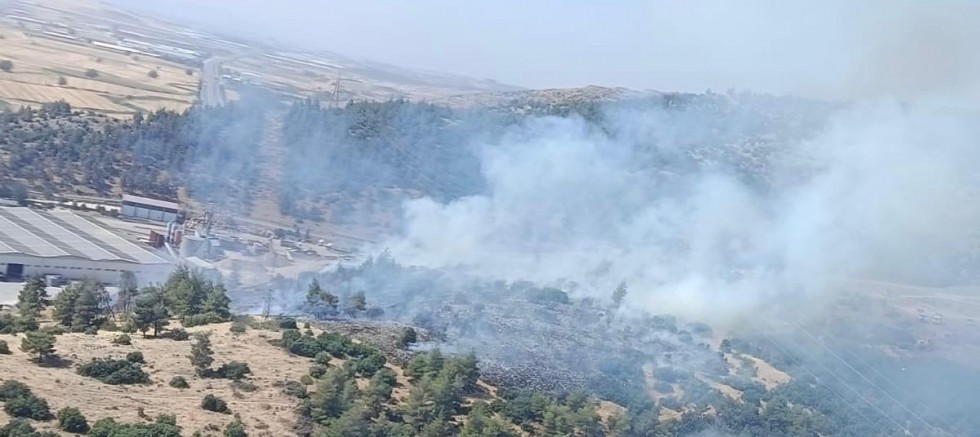 KAHRAMANMARAŞ’TA ORMAN YANGINI KONTROL ALTINA ALINDI
