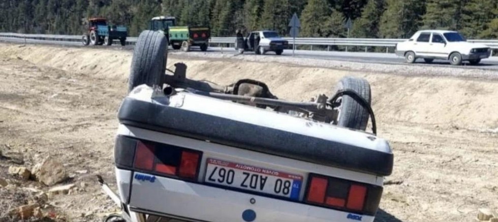 KAHRAMANMARAŞ’TA OTOMOBİL TAKLA ATTI: 1 KİŞİ YARALANDI