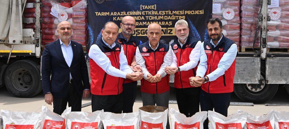 KAHRAMANMARAŞ’TA ÜRETİCİYE CAN SUYU; 47 TON SOYA TOHUMU DAĞITILDI
