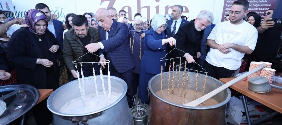 KAHRAMANMARAŞ’TA ZAHİRE FESTİVALİ COŞKUSU