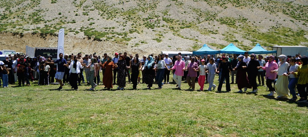 KARAGÖL’DE “GENÇLİK VE AİLE” BULUŞMASI; DOĞAYLA İÇ İÇE UNUTULMAZ BİR GÜN