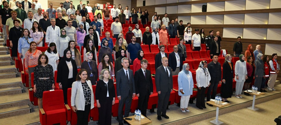 KSÜ’DE OTİZM FARKINDALIĞINA DİKKAT ÇEKEN PANEL DÜZENLENDİ