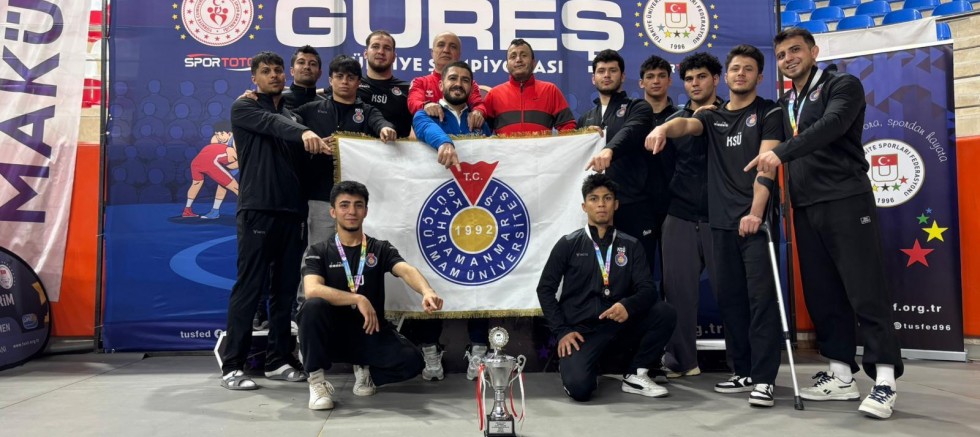 KSÜ’LÜ GÜREŞÇİLERDEN ÜNİLİG TÜRKİYE ŞAMPİYONASI’NDA BÜYÜK BAŞARI