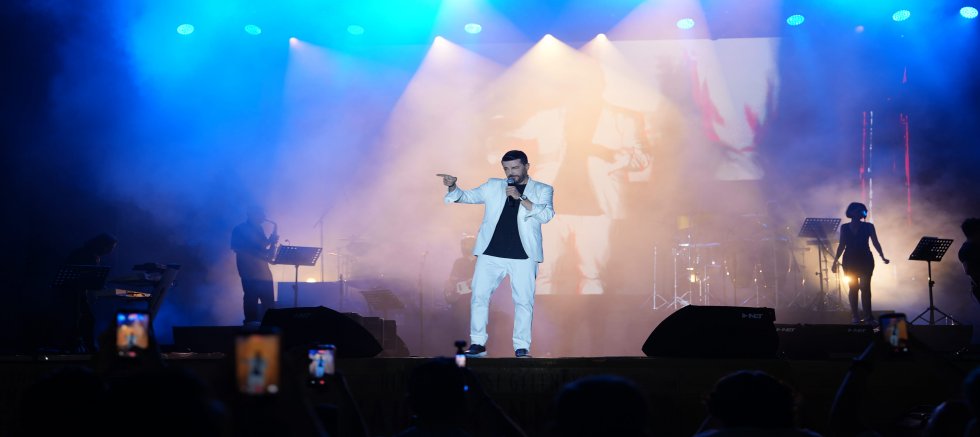 AĞUSTOS FUARI, BURAK KUT KONSERİYLE RENKLENDİ