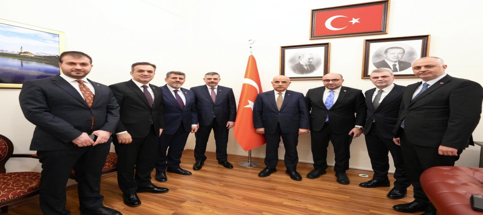 AK PARTİ KAHRAMANMARAŞ HEYETİ İÇİŞLERİ BAKANI ÇİFTÇİ İLE BİR ARAYA GELDİ