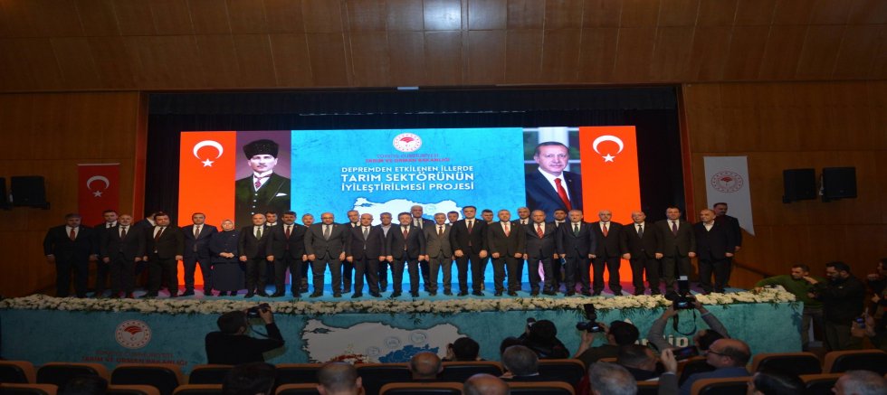 AKAN YUMAKLI KAHRAMANMARAŞ’TA AÇIKLADI: DEPREM BÖLGESİNE TARIMDA 11 MİLYAR TL’LİK DEV DESTEK