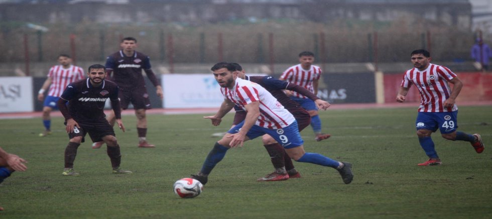 AKEDAŞ İSTİKLAL SPOR’DAN GÖVDE GÖSTERİSİ: 4-1