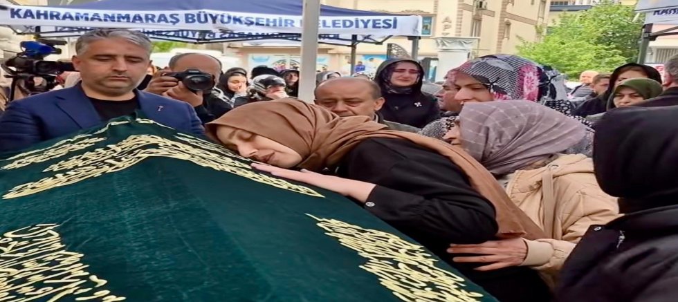 ALMİNA AĞAOĞLU SON YOLCULUĞUNA UĞURLANDI