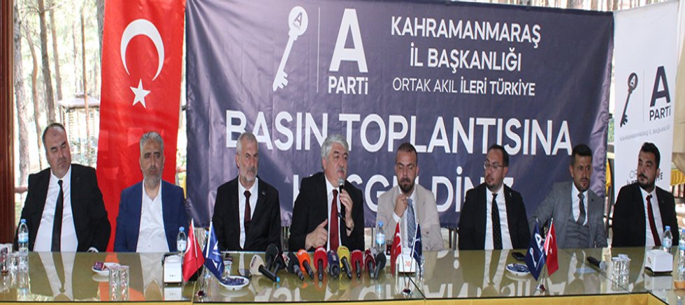 ANAHTAR PARTİLİ ÖZCAN GÜNGÖR: TÜRKİYE’NİN EN BÜYÜK SORUNLARINDAN BİRİ PLANLAMA EKSİKLİĞİ