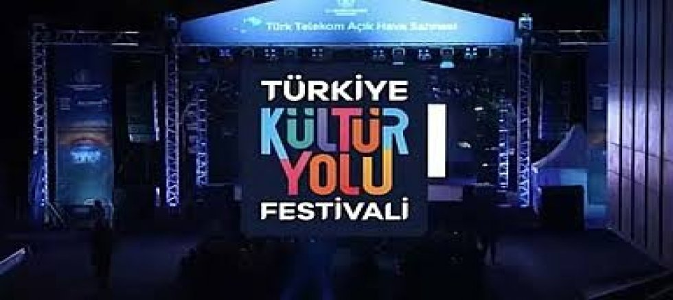 BAKAN ERSOY: 
