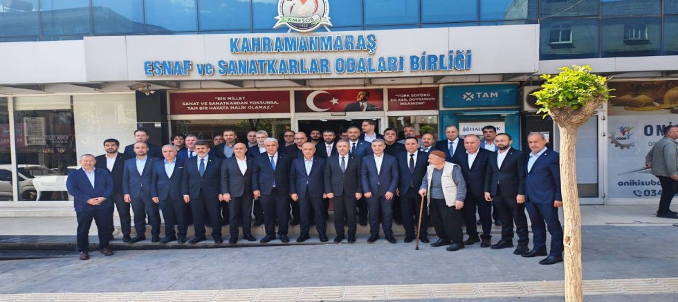 BAŞKAN AHMET KUYBU MAZBATASINI ALDI: “ESNAFIMIZ İÇİN ÇALIŞMAYA DEVAM EDECEĞİZ”