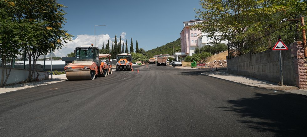 BAŞKAN GÖRGEL, DOĞU-BATI ULAŞIMINI GÜÇLENDİRECEK ÇALIŞMALARI YERİNDE İNCELEDİ