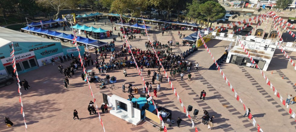 BİLİM ŞENLİĞİ KAFUM’DA KAPILARINI ZİYARETÇİLERİNE AÇTI
