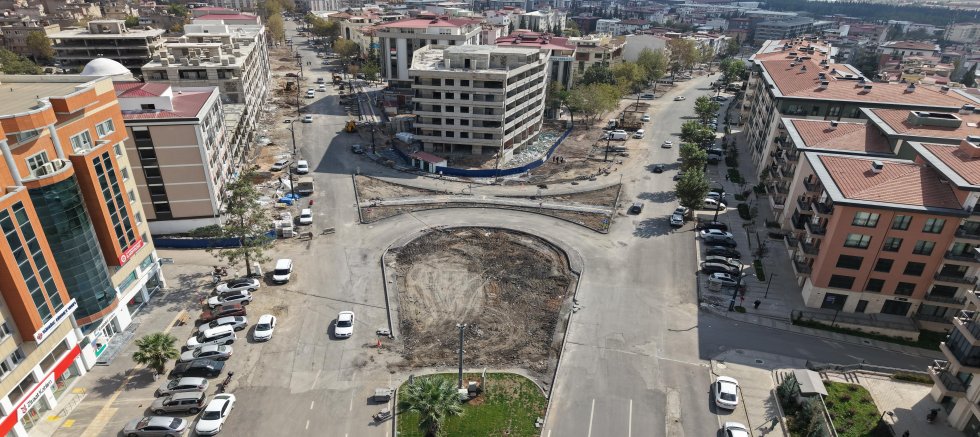 BÖLGEDEKİ TRAFİK IŞIKLARI KALDIRILIYOR: