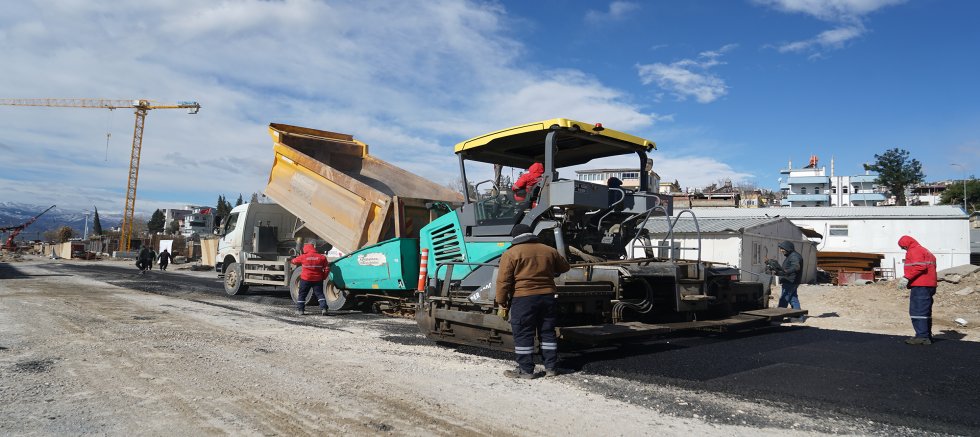 BÜYÜKŞEHİR’DEN ALİ SEZAL BULVARI’NA ASFALT