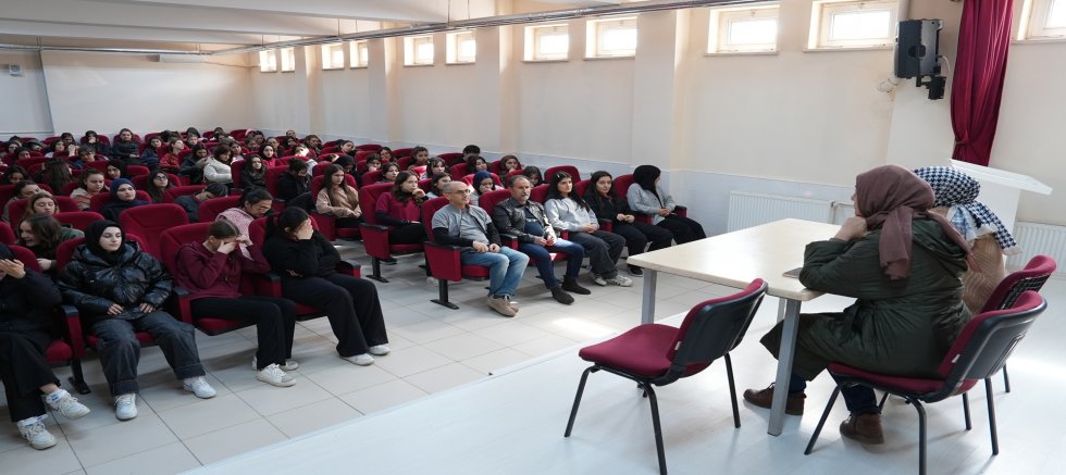 BÜYÜKŞEHİR’DEN GELECEĞİN TEMİNATI GENÇLERE İKLİM VE SIFIR ATIK EĞİTİMİ