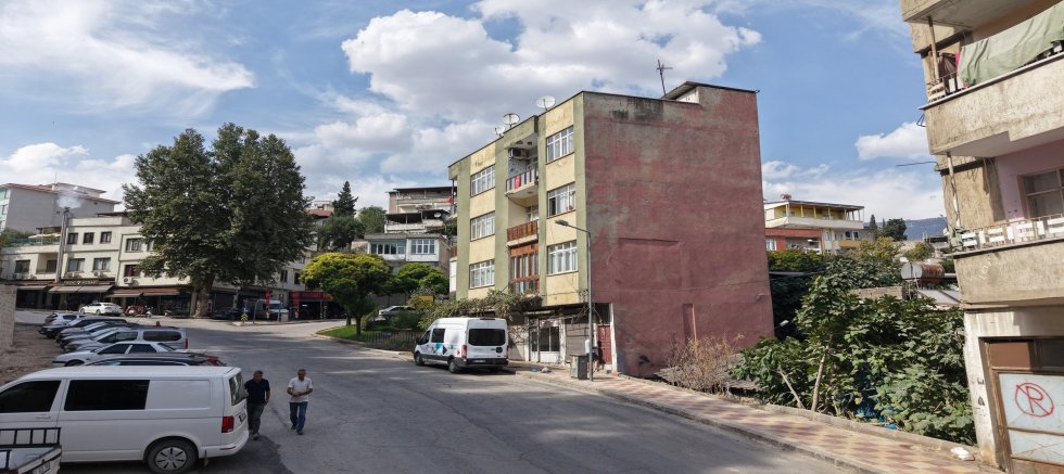BÜYÜKŞEHİR, KAHRAMANMARAŞ KALESİ ÇEVRESİNİN ÇEHRESİNİ DEĞİŞTİRİYOR