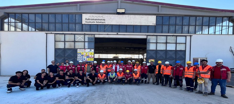 BÜYÜKŞEHİRDEN GERÇEĞİ ARATMAYAN YANGIN VE KURTARMA TATBİKATI