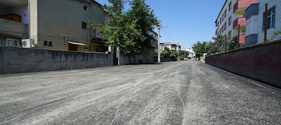 DULKADİROĞLU EGEMENLİK MAHALLESİ MODERN YOLLARINA BÜYÜKŞEHİR’LE KAVUŞUYOR