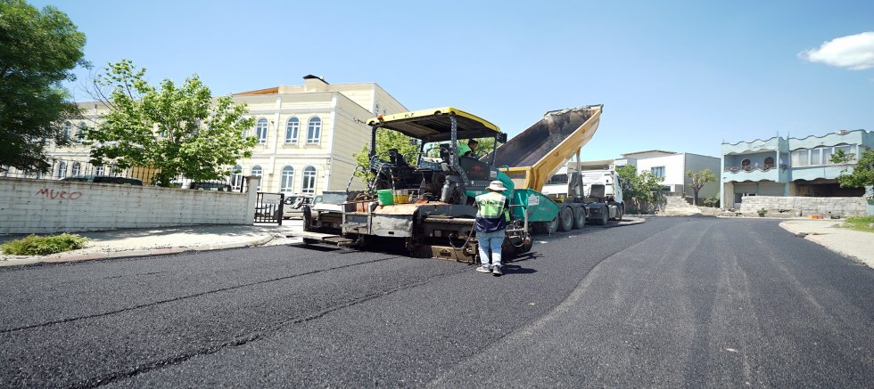 DULKADİROĞLU’NDA SOKAK SOKAK CADDE CADDE ASFALT ÇALIŞMASI BAŞLADI