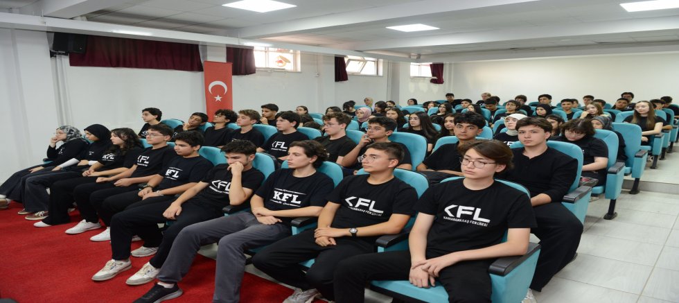 “GAZZE’DE ÖĞRENCİ OLMAK” BİLİM KAFE ETKİNLİĞİ İLE ELE ALINDI