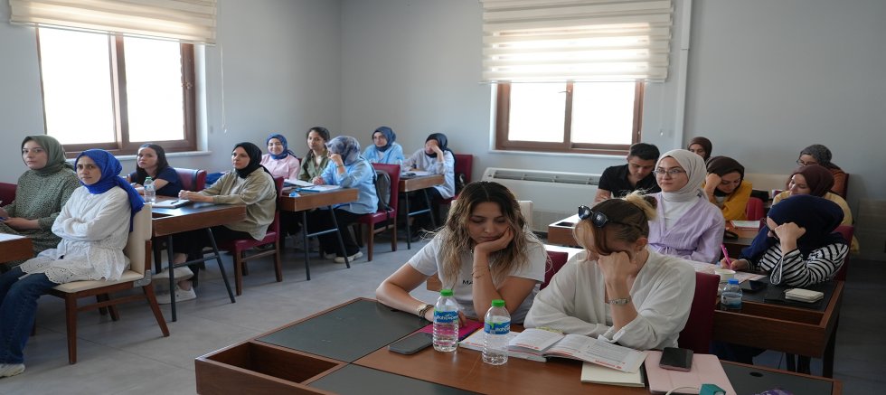 GENÇLER YAZ TATİLİNİ PUSULA MARAŞ AKADEMİLERİYLE VERİMLİ GEÇİRİYOR