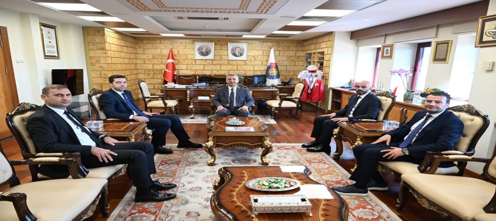 GENÇLİK HİZMETLERİ GENEL MÜDÜRÜ EFENDİOĞLU’NDAN REKTÖR OKUMUŞ’A ZİYARET