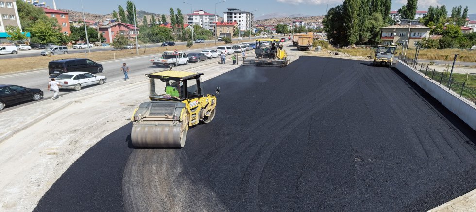 GÖKSUN’UN YENİ HİZMET BİNASINA BÜYÜKŞEHİR DOKUNUŞU