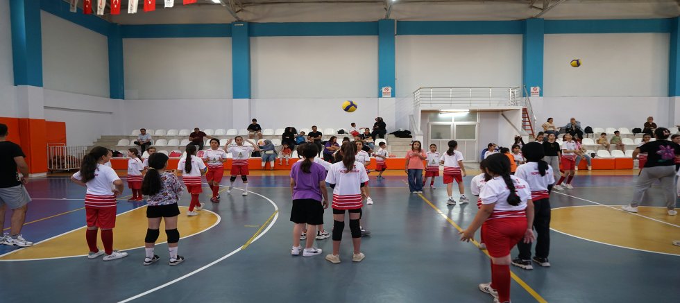 HAYDİ GENÇLER YAZ SPOR OKULLARINA!