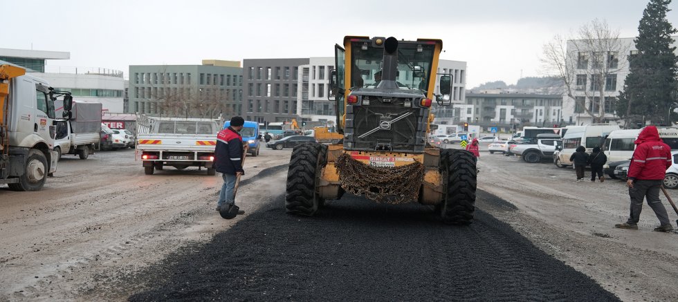 HÜKÜMET BULVARI’NDA ALTYAPININ ARDINDAN ÜSTYAPI ONARIMINA GEÇİLDİ