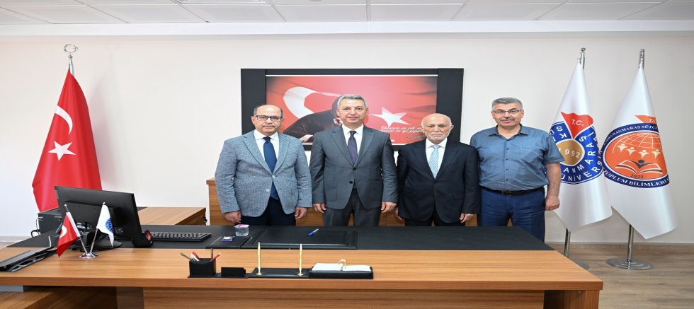 İNSAN VE TOPLUM BİLİMLERİ FAKÜLTESİNDE DEKANLIK DEVİR TESLİMİ GERÇEKLE
